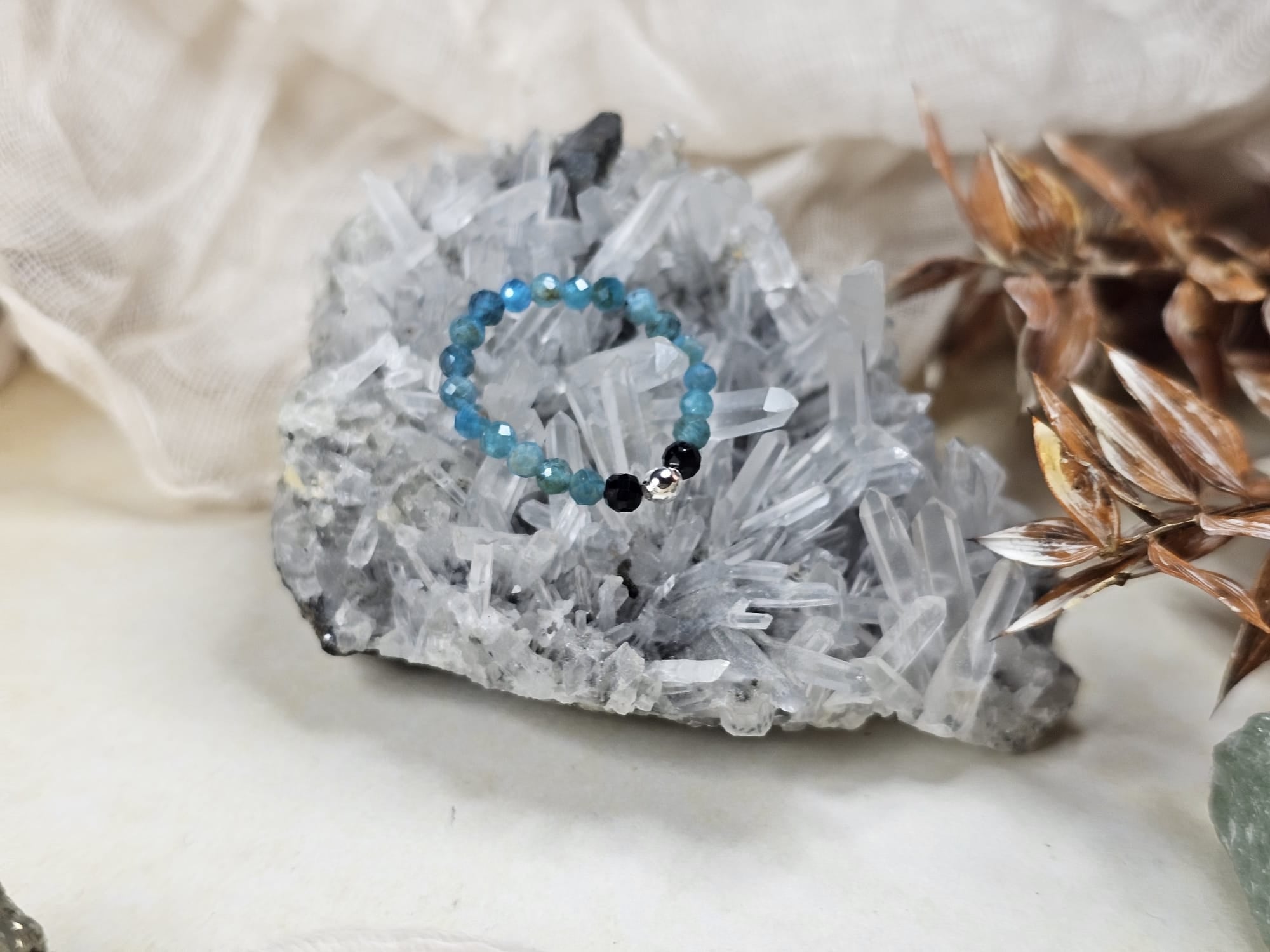 Mindful Loop – Calm & Focus Anxiety Ring