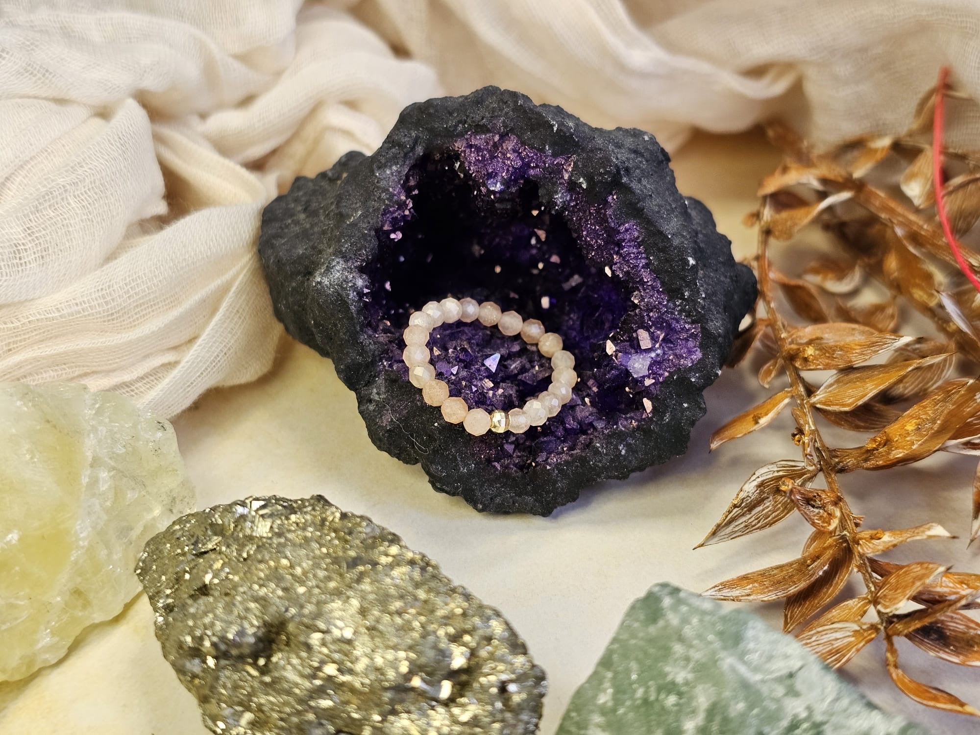 Mindful Loop – Calm & Focus Anxiety Ring